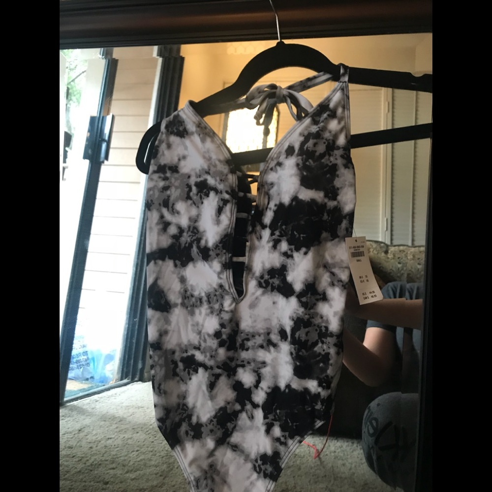 Hollister bathing suit